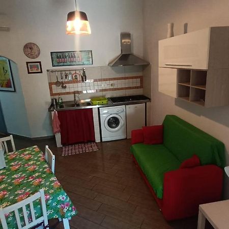 Vercelli Guest House Near San Giovanni روما المظهر الخارجي الصورة