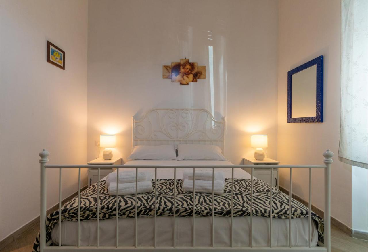 Vercelli Guest House Near San Giovanni روما المظهر الخارجي الصورة