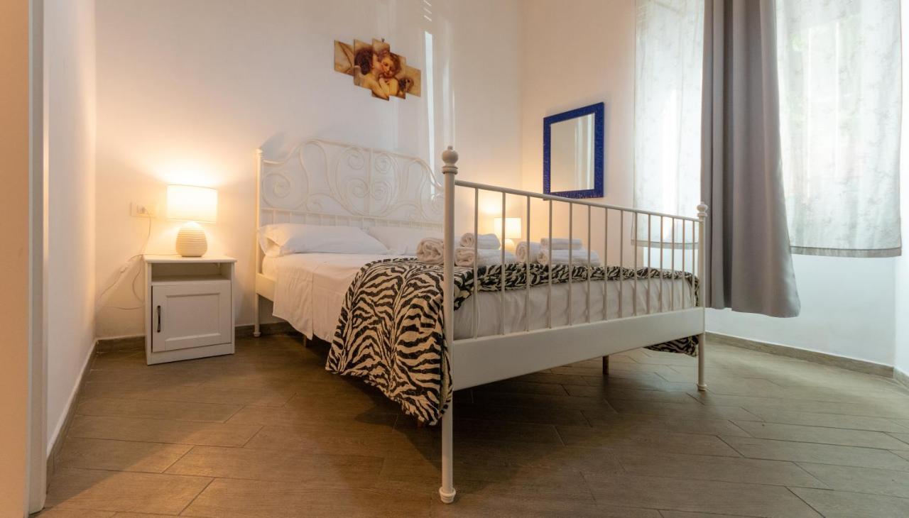 Vercelli Guest House Near San Giovanni روما المظهر الخارجي الصورة