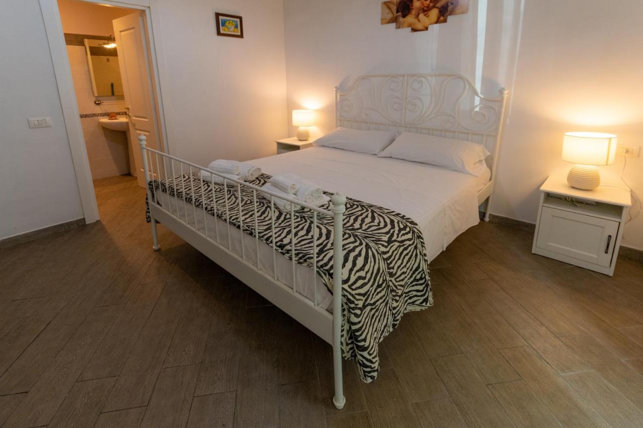 Vercelli Guest House Near San Giovanni روما المظهر الخارجي الصورة