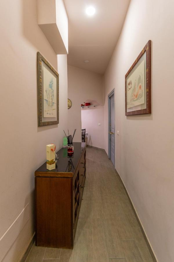 Vercelli Guest House Near San Giovanni روما المظهر الخارجي الصورة