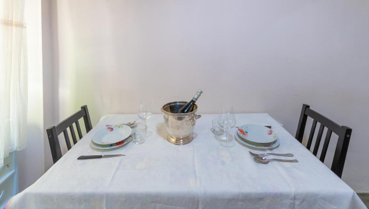 Vercelli Guest House Near San Giovanni روما المظهر الخارجي الصورة